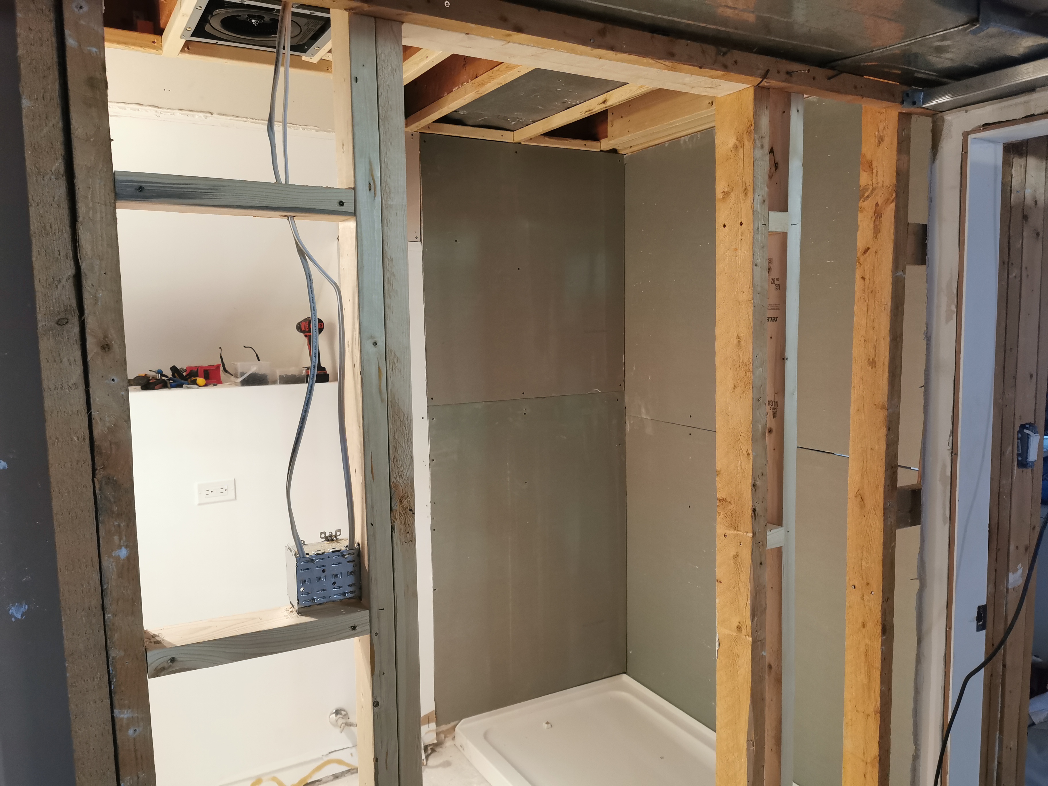 Here is an image of a bathroom.