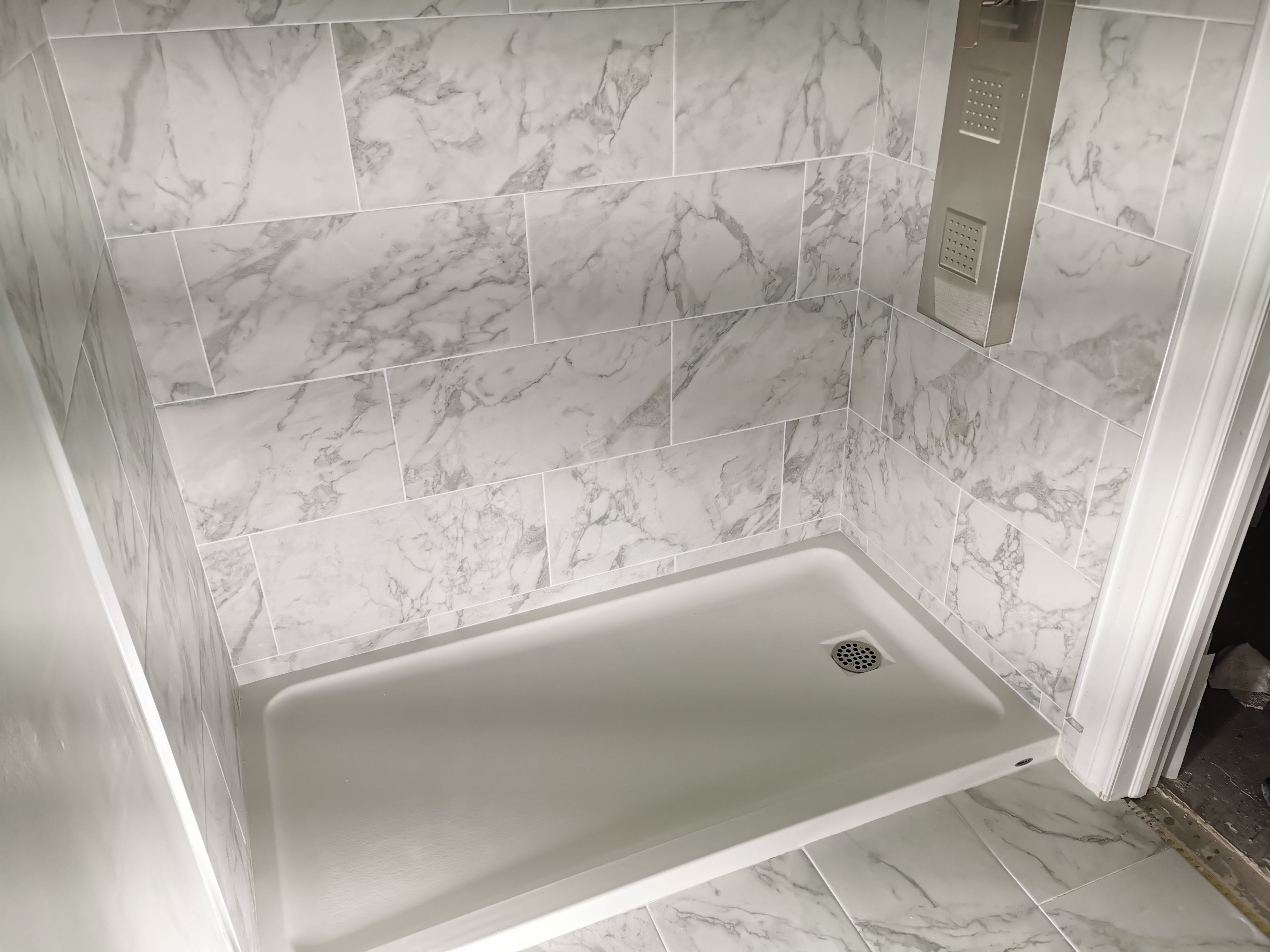 Here is an image of a bathroom.