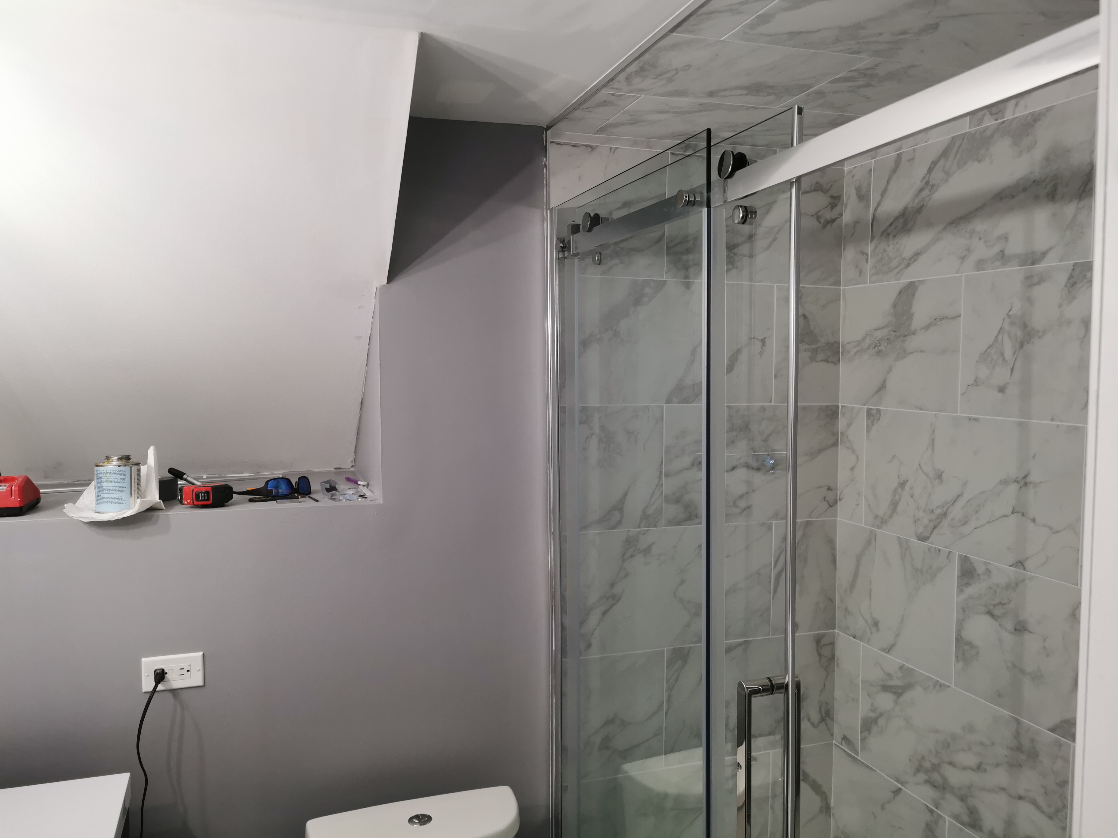 Here is an image of a bathroom.