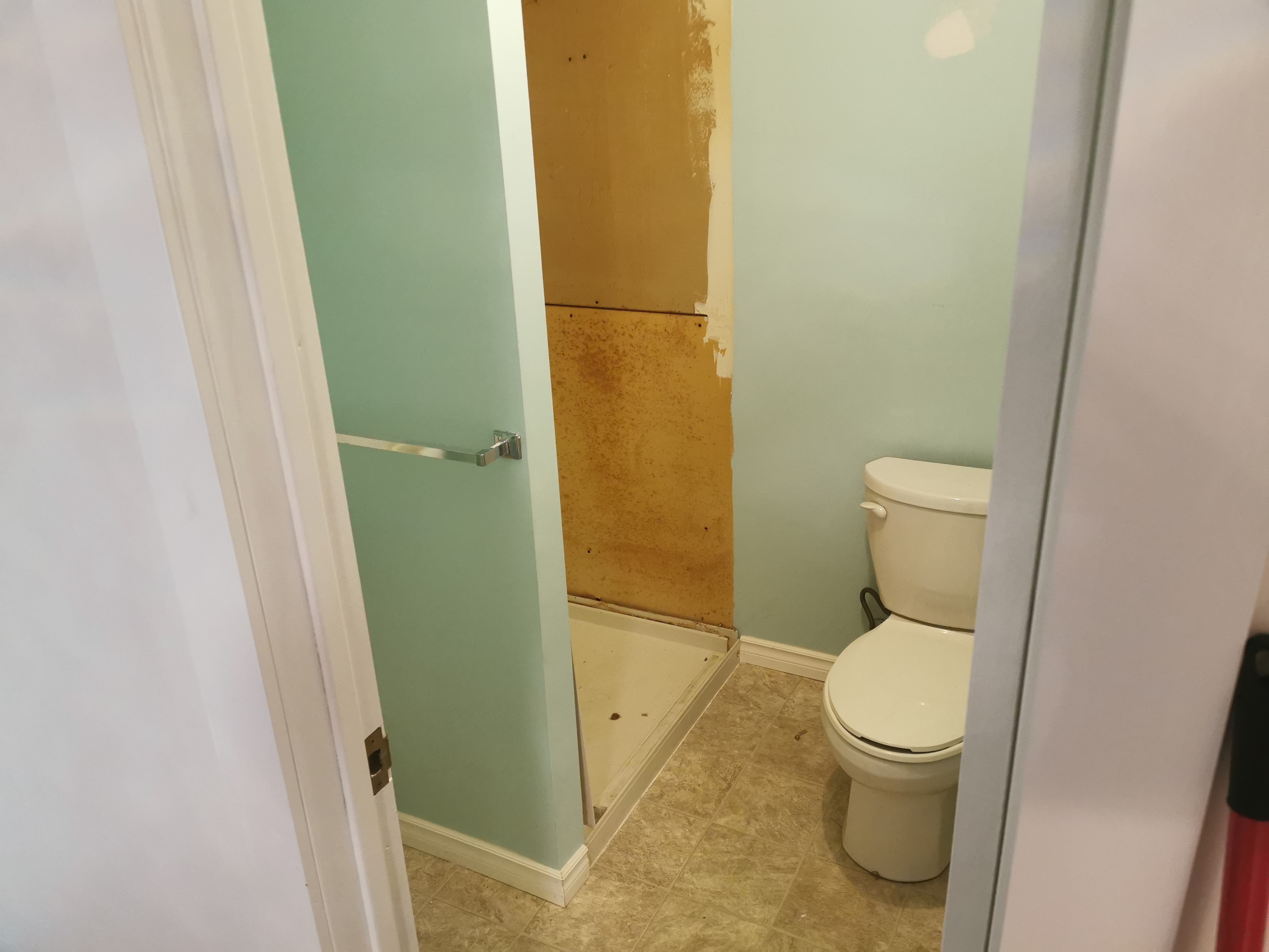Here is an image of a bathroom.
