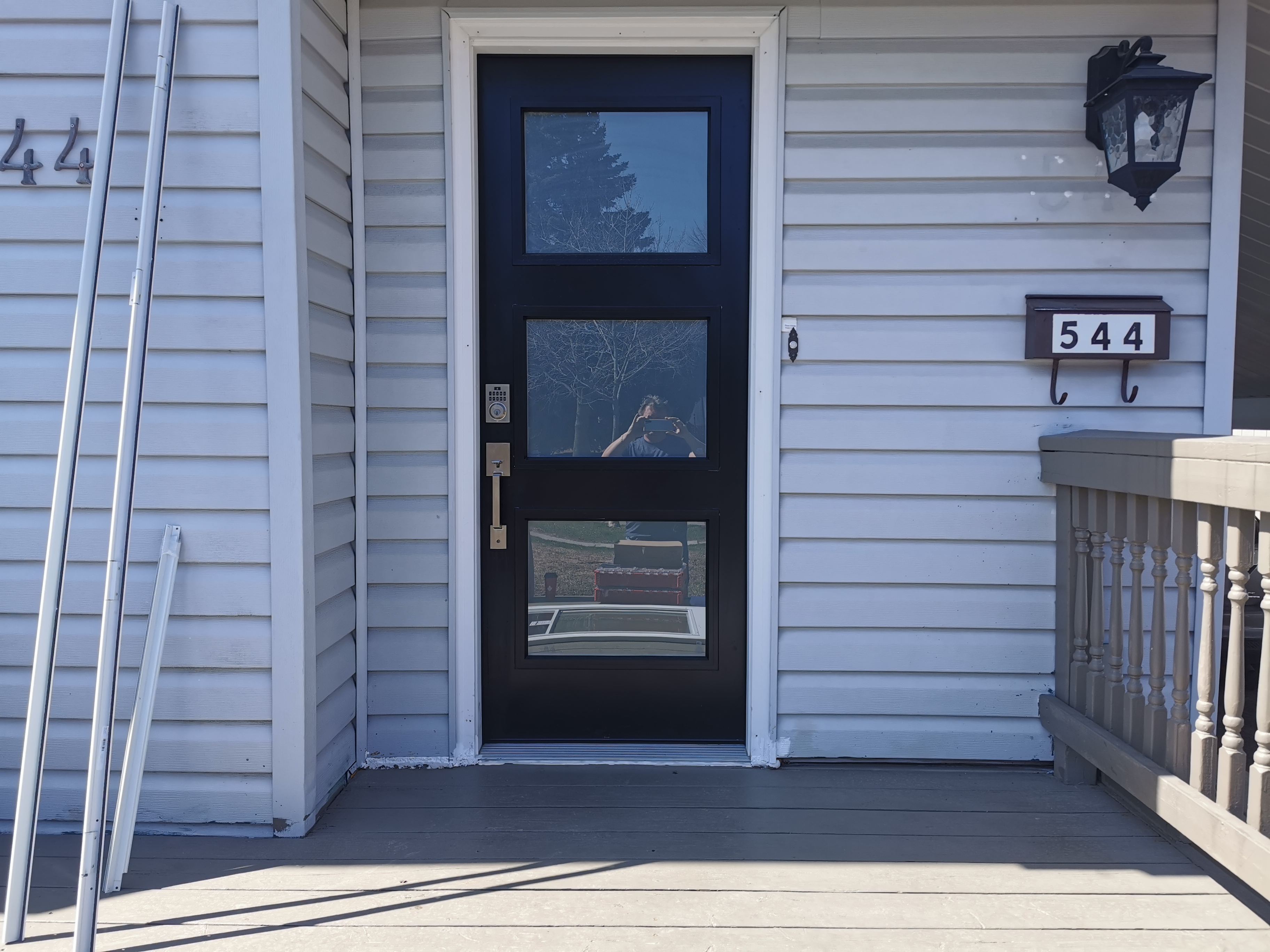 Here is an image of a door.