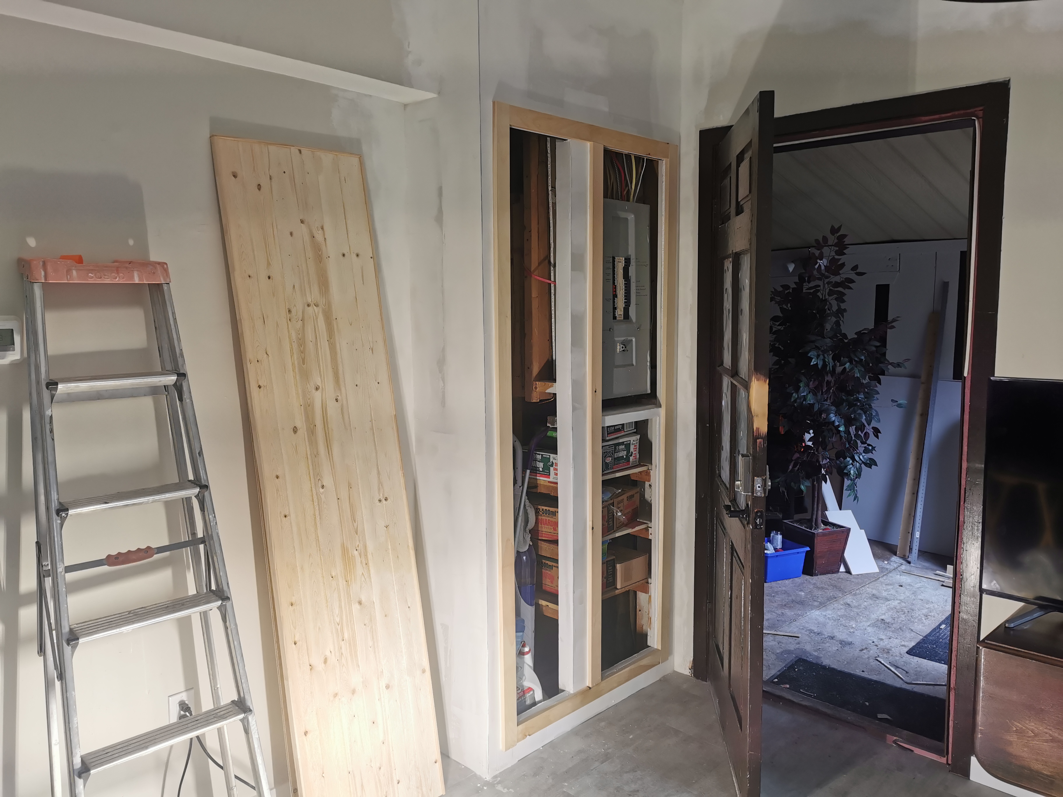 Here is an image of a door.