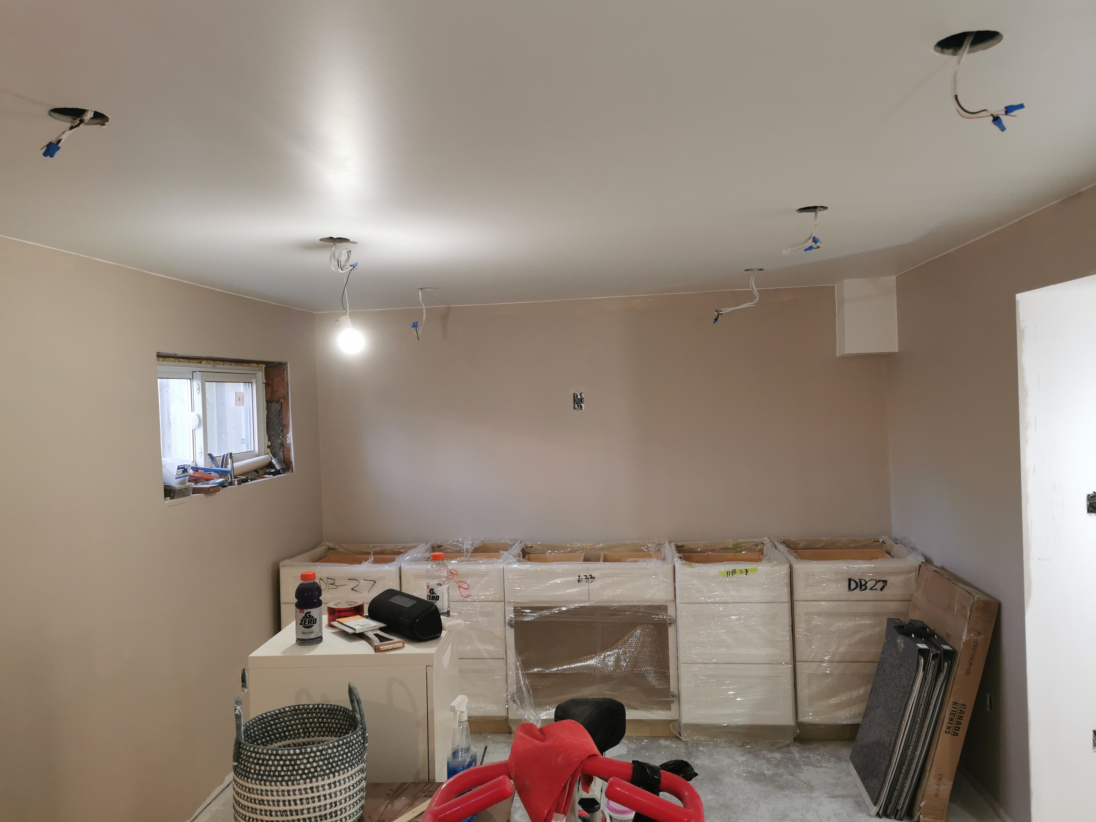 Here is an image of a kitchen.