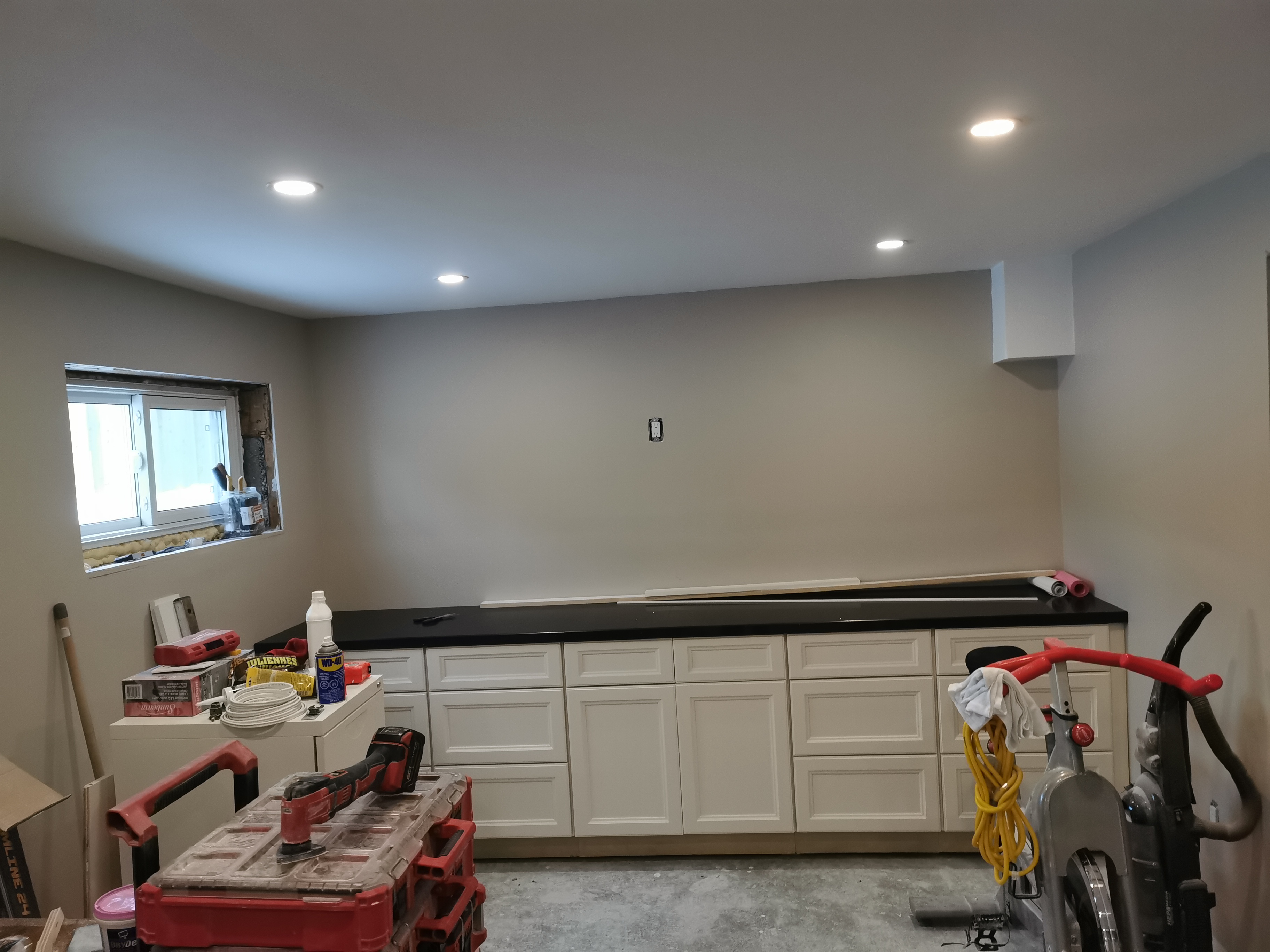 Here is an image of a kitchen.